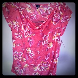 Rafaella Cap Sleeve Top in Hibiscus NWT 1X & 2X